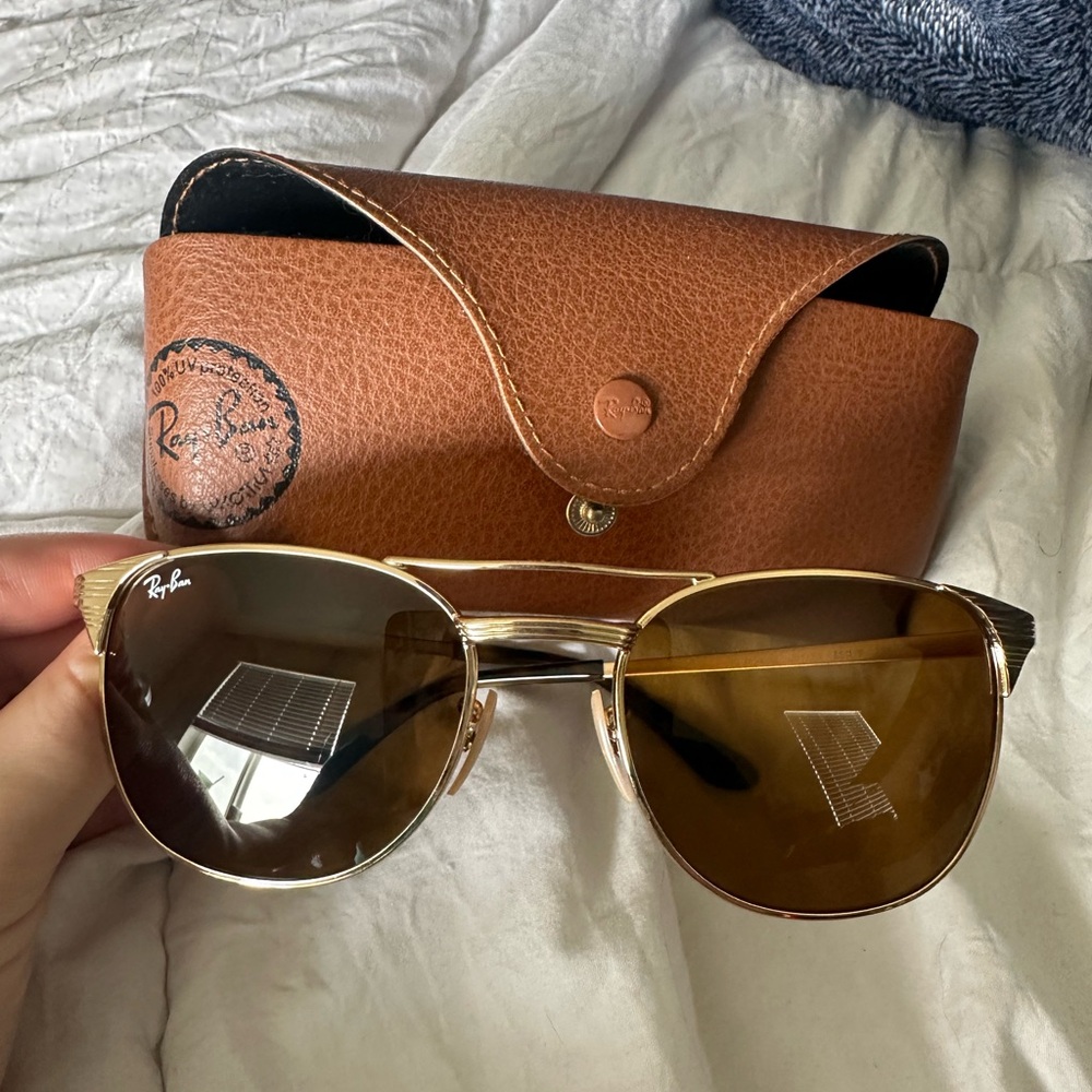 Ray-Ban sunglasses. Gold with cheetah print